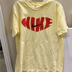 Vintage Style Nike Heart Graphic Tshirt ‼️